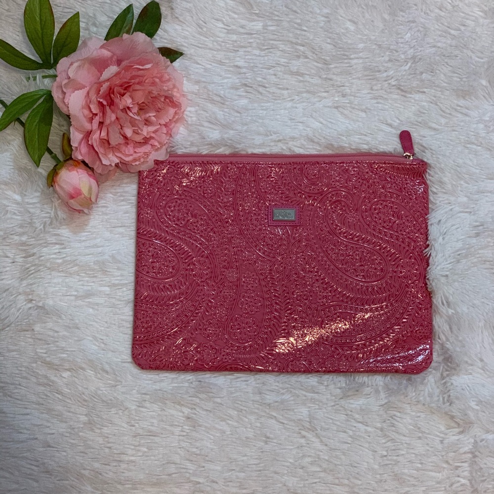 ⭐️Last sale!!! Best Offer!!! Pink paisley large bag with zipper